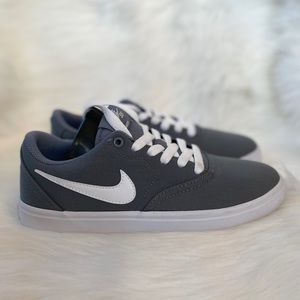 Nike Womens Check Solar Canvas